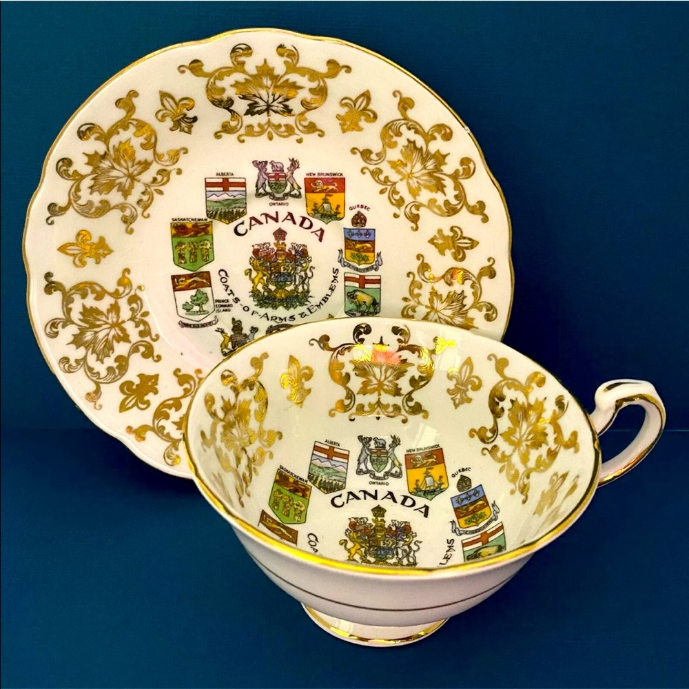 Paragon Tea Cup And Saucer By Appointment Canada Coat Of Arms And Emblems